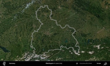 Oberbayern. Almanya 'nın idari bölgesi, Haziran 2019' da çekilen Kopernik Nöbetçi karolarından oluşan bir uydu görüntüsüyle özetlendi.