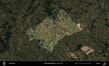 Kreis Heinsberg. Temmuz 2018 'de çekilen Kopernik Nöbetçi karolarından oluşan koyu renkli bir uydu görüntüsü, Almanya' nın idari alanının altını çizdi ve özetledi.