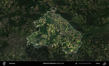 Markisch-Oderland. Mayıs 2018 'de çekilen Kopernik Nöbetçi karolarından oluşan koyu renkli bir uydu görüntüsü, Almanya' nın idari alanının altını çizdi ve özetledi.