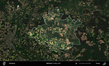 Alaycı. Mayıs 2018 'de çekilen Kopernik Nöbetçi karolarından oluşan koyu renkli bir uydu görüntüsü, Almanya' nın idari alanının altını çizdi ve özetledi.