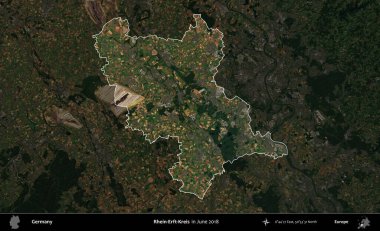 Rhein-Erft-Kreis. Almanya 'nın idari alanı, Haziran 2018' de çekilen Kopernik Nöbetçi karolarından oluşan koyu renkli bir uydu görüntüsü üzerinde vurgulandı ve özetlendi.