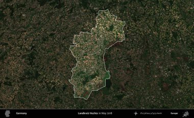Landkreis Vechta. Mayıs 2018 'de çekilen Kopernik Nöbetçi karolarından oluşan koyu renkli bir uydu görüntüsü, Almanya' nın idari alanının altını çizdi ve özetledi.