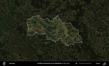 Landkreis Neustadt an der Waldnaab. Mayıs 2018 'de çekilen Kopernik Nöbetçi karolarından oluşan koyu renkli bir uydu görüntüsü, Almanya' nın idari alanının altını çizdi ve özetledi.