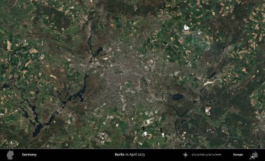 Berlin. Nisan 2023 'te çekilen Kopernik Sentinel karolarından oluşan bir uydu görüntüsü üzerine Almanya' nın idari bölgesi