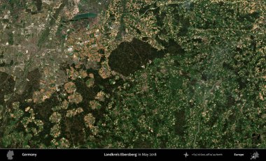 Landkreis Ebersberg. Mayıs 2018 'de çekilen Kopernik Sentinel karolarından oluşan bir uydu görüntüsü üzerine Almanya' nın idari bölgesi