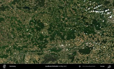 Landkreis Eichstatt. Mayıs 2017 'de Copernicus Sentinel karolarından oluşan bir uydu görüntüsü üzerine Almanya' nın idari bölgesi