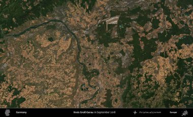 Kreis Gro-Gerau. Eylül 2018 'de çekilen Kopernik Sentinel karolarından oluşan bir uydu görüntüsü üzerine Almanya' nın idari bölgesi