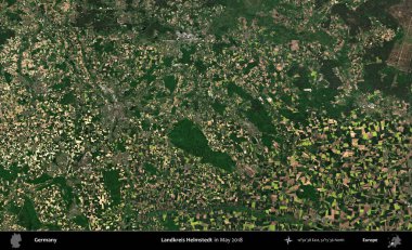 Landkreis Helmstedt. Mayıs 2018 'de çekilen Kopernik Sentinel karolarından oluşan bir uydu görüntüsü üzerine Almanya' nın idari bölgesi