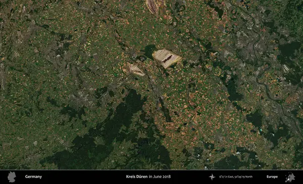 Kreis Duren. Haziran 2018 'de çekilen Kopernik Sentinel karolarından oluşan bir uydu görüntüsü üzerine Almanya' nın idari bölgesi