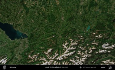 Landkreis Oberallgau. Mayıs 2017 'de Copernicus Sentinel karolarından oluşan bir uydu görüntüsü üzerine Almanya' nın idari bölgesi