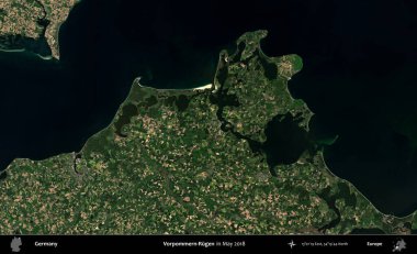 Vorpommern-Rugen. Mayıs 2018 'de çekilen Kopernik Sentinel karolarından oluşan bir uydu görüntüsü üzerine Almanya' nın idari bölgesi