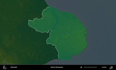 Stevns Kommune. Danimarka 'nın idari alanı koyu renkli bir yükseklik haritasına vurgulandı ve özetlendi