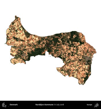 Norddjurs Kommune. Danimarka 'nın idari bölgesi, Temmuz 2018' de çekilen Kopernik Nöbetçi karolarından oluşan bir uydu görüntüsü ile beyaza izole edildi.