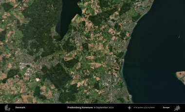 Fredensborg Kommune. Danimarka 'nın idari bölgesi, Eylül 2020' de çekilen Kopernik Nöbetçi karolarından oluşan bir uydu görüntüsü üzerine kurulmuştur.