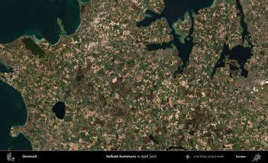 Holbek Kommune. Danimarka 'nın idari alanı Nisan 2022' de çekilen Kopernik Sentinel karolarından oluşan bir uydu görüntüsü üzerine kurulmuştur.