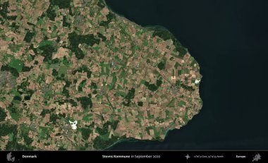 Stevns Kommune. Danimarka 'nın idari bölgesi, Eylül 2020' de çekilen Kopernik Nöbetçi karolarından oluşan bir uydu görüntüsü üzerine kurulmuştur.