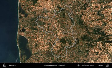 Herning Kommune. Danimarka 'nın idari bölgesi, Temmuz 2018' de çekilen Kopernik Nöbetçi Fayanslarından oluşan bir uydu görüntüsü ile özetlenmiştir.