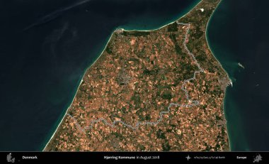 Hjorring Kommune. Danimarka 'nın idari bölgesi, Ağustos 2018' de çekilen Kopernik Nöbetçi karolarından oluşan bir uydu görüntüsünde özetlenmiştir.