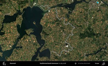 Vesthimmerlands Kommune. Danimarka 'nın idari bölgesi, Temmuz 2018' de çekilen Kopernik Nöbetçi Fayanslarından oluşan bir uydu görüntüsü ile özetlenmiştir.