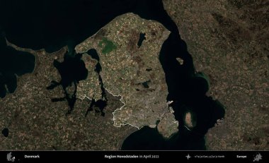 Bölge Hovedstaden. Danimarka 'nın idari alanı, Nisan 2022' de çekilen Kopernik Nöbetçi karolarından oluşan koyu renkli bir uydu görüntüsü üzerine vurgulandı ve özetlendi.