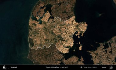 Midtjylland Bölgesi. Danimarka 'nın idari alanı, Temmuz 2018' de çekilen Kopernik Nöbetçi karolarından oluşan koyu renkli bir uydu görüntüsü üzerine vurgulandı ve özetlendi.