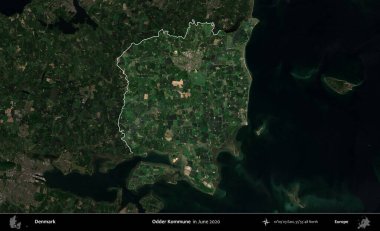 Garip Kommune. Danimarka 'nın idari alanı, Haziran 2020' de çekilen Kopernik Nöbetçi karolarından oluşan koyu renkli bir uydu görüntüsü üzerine vurgulandı ve özetlendi.