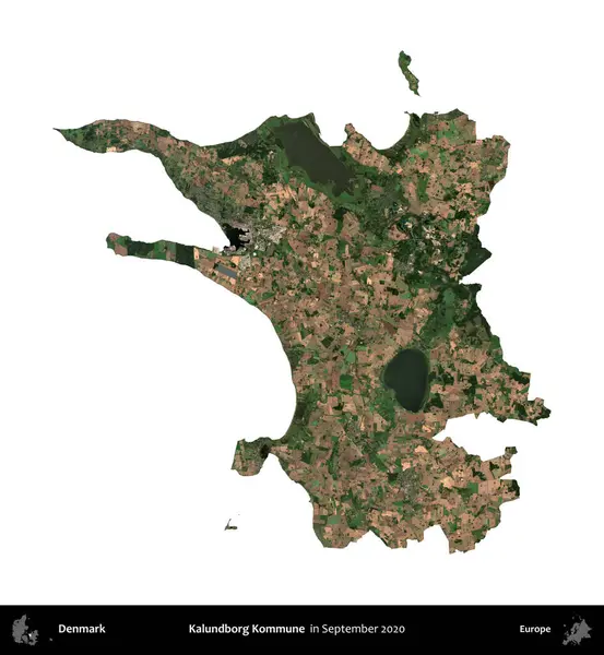 Kalundborg Kommune. Danimarka 'nın idari bölgesi, Eylül 2020' de çekilen Kopernik Nöbetçi karolarından oluşan bir uydu görüntüsü ile beyaza izole edildi.