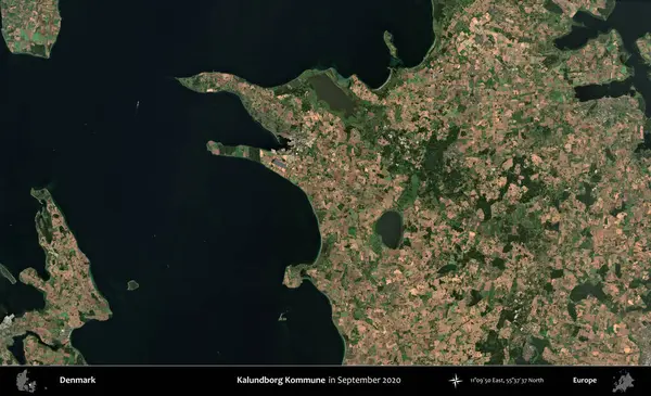 Kalundborg Kommune. Danimarka 'nın idari bölgesi, Eylül 2020' de çekilen Kopernik Nöbetçi karolarından oluşan bir uydu görüntüsü üzerine kurulmuştur.