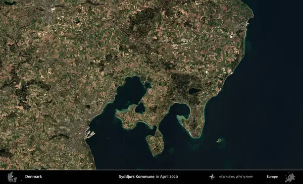 Syddjurs Kommune. Danimarka 'nın idari alanı Nisan 2020' de çekilen Kopernik Sentinel karolarından oluşan bir uydu görüntüsü üzerine kurulmuştur.