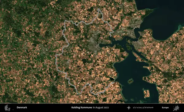 Kolding Kommune. Danimarka 'nın idari bölgesi, Ağustos 2022' de çekilen Kopernik Nöbetçi Fayanslarından oluşan bir uydu görüntüsü ile özetlenmiştir.