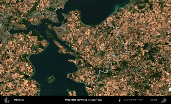 Middelosuruk Kommune. Danimarka 'nın idari bölgesi, Ağustos 2022' de çekilen Kopernik Nöbetçi Fayanslarından oluşan bir uydu görüntüsü ile özetlenmiştir.