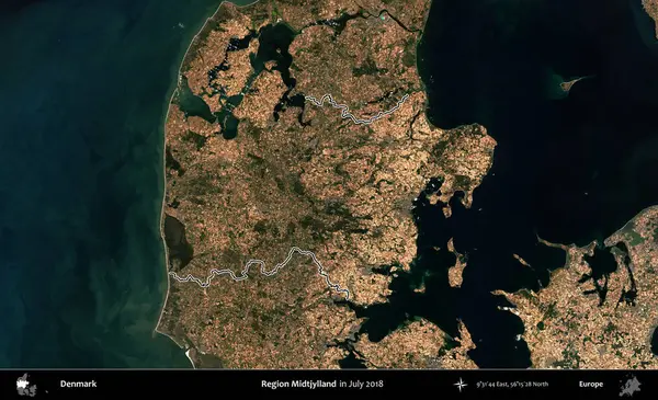 Midtjylland Bölgesi. Danimarka 'nın idari bölgesi, Temmuz 2018' de çekilen Kopernik Nöbetçi Fayanslarından oluşan bir uydu görüntüsü ile özetlenmiştir.