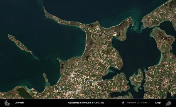 Garip Kommune. Danimarka 'nın idari bölgesi Nisan 2022' de çekilen Kopernik Nöbetçi Karolarından oluşan bir uydu görüntüsüyle özetlenmiştir.