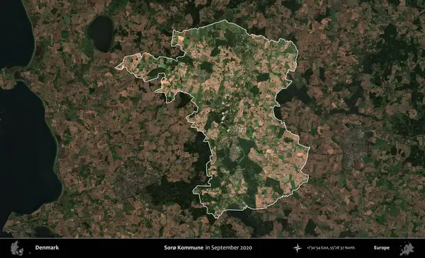 Soro Kommune. Danimarka 'nın idari alanı, Eylül 2020' de çekilen Kopernik Nöbetçi karolarından oluşan koyu renkli bir uydu görüntüsü üzerine vurgulandı ve özetlendi.