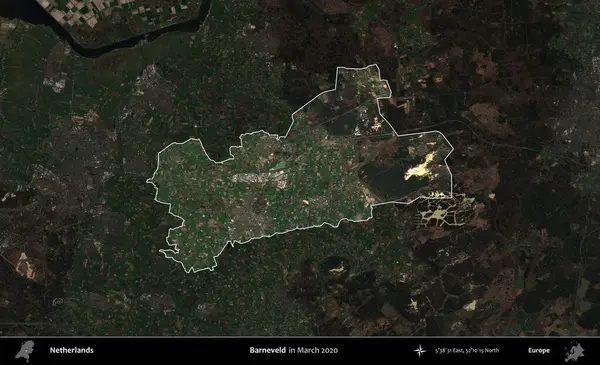 Barneveld. Hollanda 'nın idari alanı, Mart 2020' de çekilen Kopernik Sentinel karolarından oluşan koyu renkli bir uydu görüntüsü üzerinde vurgulandı ve özetlendi.