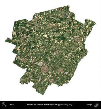 Unione dei comuni della Bassa Romagna. İtalya 'nın idari bölgesi, Mayıs 2017' de çekilen Kopernik Nöbetçi karolarından oluşan bir uydu görüntüsüyle beyaza izole edildi.