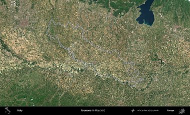 Krema. İtalya 'nın idari bölgesi, Mayıs 2017' de çekilen Kopernik Nöbetçi karolarından oluşan bir uydu görüntüsüyle özetlenmiştir.