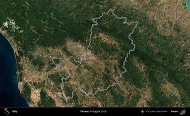 Firenze. İtalya 'nın idari bölgesi, Ağustos 2020' de çekilen Kopernik Nöbetçi karolarından oluşan bir uydu görüntüsüyle özetlenmiştir.