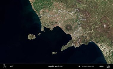 Napoli. İtalya 'nın idari bölgesi, Mart 2019' da çekilen Kopernik Nöbetçi karolarından oluşan bir uydu görüntüsüyle özetlenmiştir.