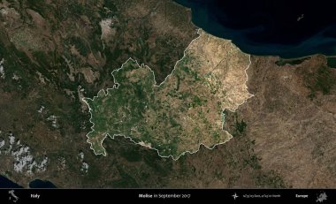 Molise. İtalya 'nın idari alanı, Eylül 2017' de çekilen Kopernik Sentinel karolarından oluşan koyu renkli bir uydu görüntüsü üzerinde vurgulandı ve özetlendi.