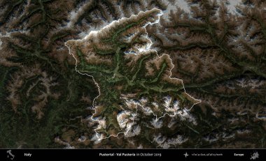 Pustertal - Val Pusteria. İtalya 'nın idari alanı, Ekim 2019' da çekilen Kopernik Nöbetçi karolarından oluşan koyu renkli bir uydu görüntüsü üzerine vurgulandı ve özetlendi.