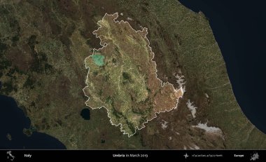 Umbria. İtalya 'nın idari alanı, Mart 2019' da çekilen Kopernik Nöbetçi karolarından oluşan koyu renkli bir uydu görüntüsü üzerine vurgulandı ve özetlendi.
