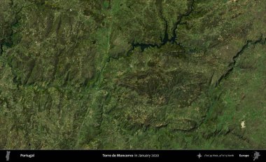 Torre de Moncorvo 'da. Portekiz 'in idari bölgesi, Global Mozaik Sentinel-2' nin Ocak 2020 'de çekilmiş uydu görüntüsü üzerine kurulmuştur.