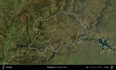 Mogadouro. Portekiz 'in idari alanı, Ocak 2020' de çekilen Global Mozaik Sentinel-2 karolarından oluşan bir uydu görüntüsünde özetlenmiştir.