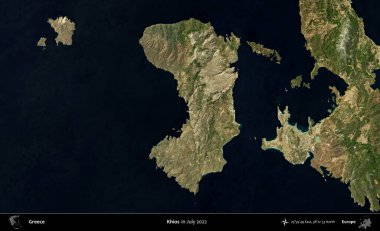 Khios. Temmuz 2022 'de çekilen Global Mozaik Sentinel-2 karolarından oluşan uydu görüntüsü üzerine Yunanistan' ın idari bölgesi