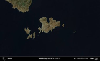 Mykonos Bölgesel Birimi. Temmuz 2022 'de çekilen Global Mozaik Sentinel-2 karolarından oluşan uydu görüntüsü üzerine Yunanistan' ın idari bölgesi