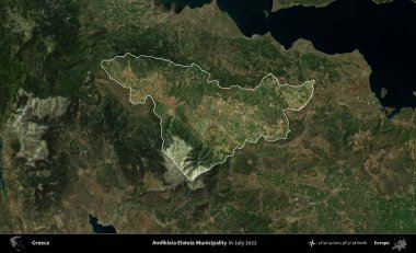 Amfikleia-Elateia Belediyesi. Yunanistan 'ın idari alanı, Temmuz 2022' de çekilen Global Mozaik Sentinel-2 karolarından oluşan koyu renkli bir uydu görüntüsü üzerinde vurgulandı ve özetlendi