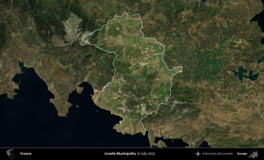 Livadia Belediyesi. Yunanistan 'ın idari alanı, Temmuz 2022' de çekilen Global Mozaik Sentinel-2 karolarından oluşan koyu renkli bir uydu görüntüsü üzerinde vurgulandı ve özetlendi