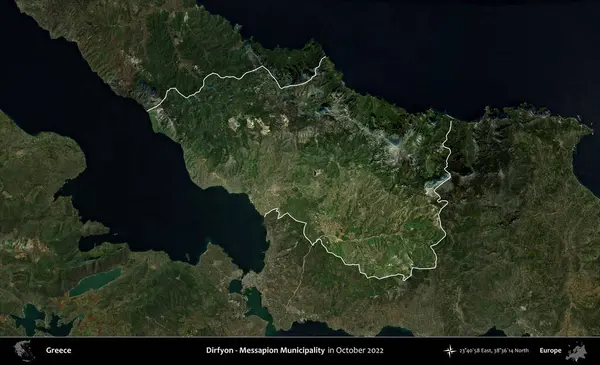Dirfyon - Messapion Belediyesi. Yunanistan 'ın idari alanı, Ekim 2022' de çekilen Global Mozaik Sentinel-2 karolarından oluşan koyu renkli bir uydu görüntüsü üzerinde vurgulandı ve özetlendi