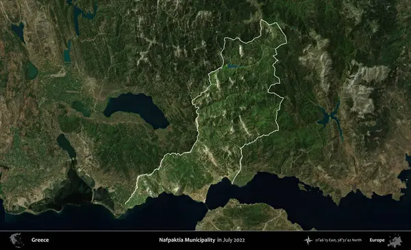 Nafpaktia Belediyesi. Yunanistan 'ın idari alanı, Temmuz 2022' de çekilen Global Mozaik Sentinel-2 karolarından oluşan koyu renkli bir uydu görüntüsü üzerinde vurgulandı ve özetlendi